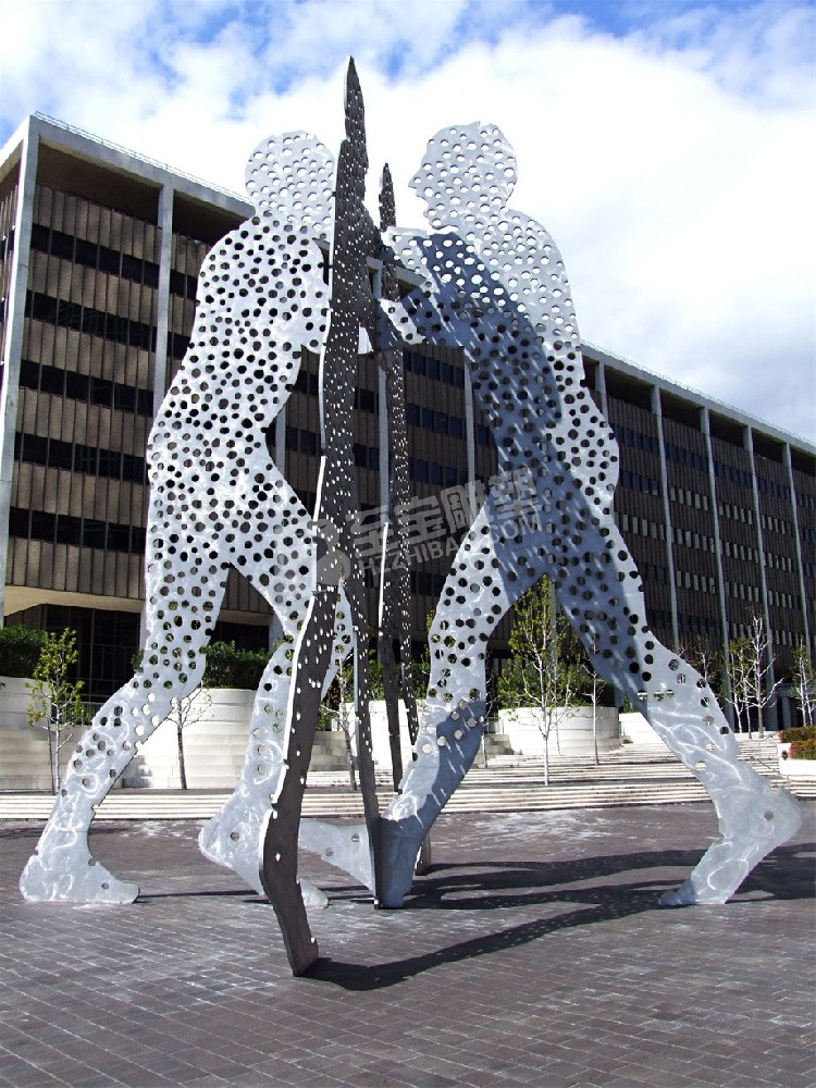 寫(xiě)字樓鏤空鏡面人物不銹鋼雕塑定制