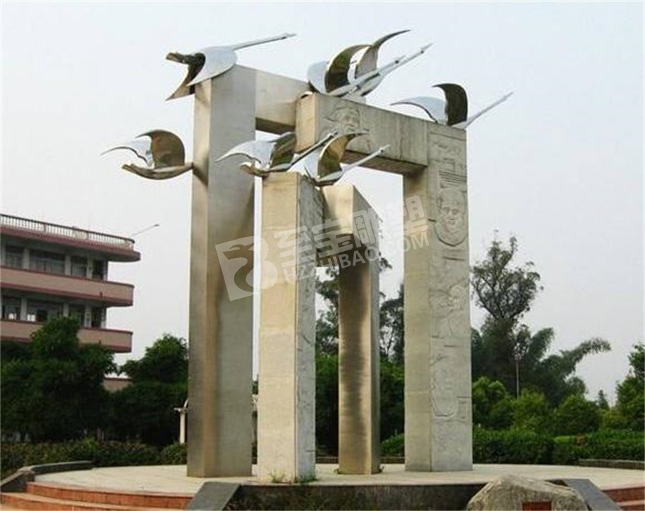 辦公區(qū)廣場(chǎng)鏡面飛鳥(niǎo)不銹鋼雕塑定制