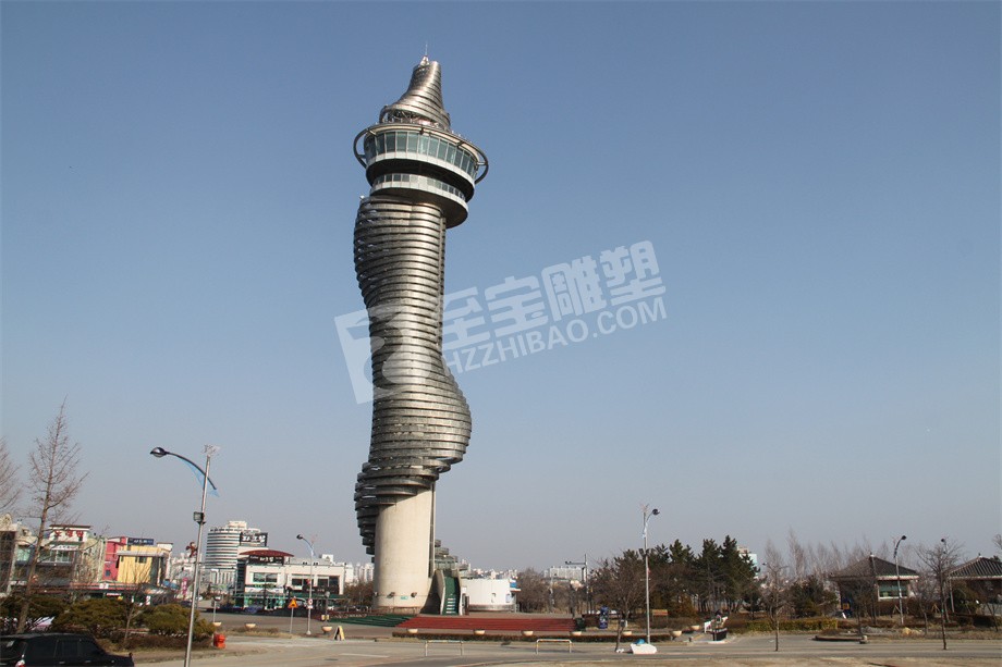 戶(hù)外廣場(chǎng)鏡面創(chuàng)意燈塔不銹鋼雕塑定制