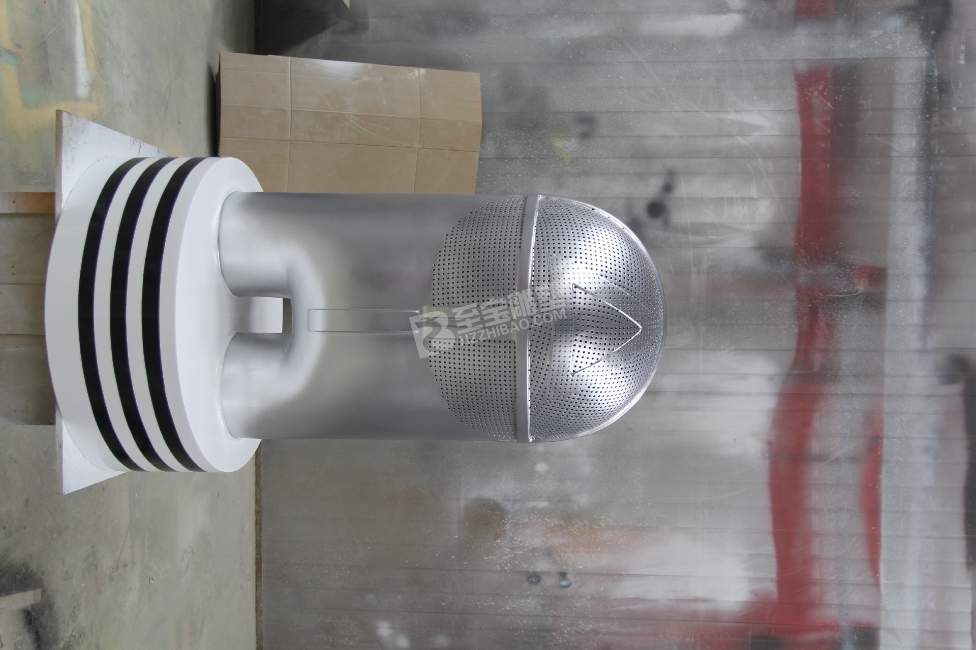 湖州樂(lè)城里好聲音錄音棚烤漆不銹鋼話筒雕塑