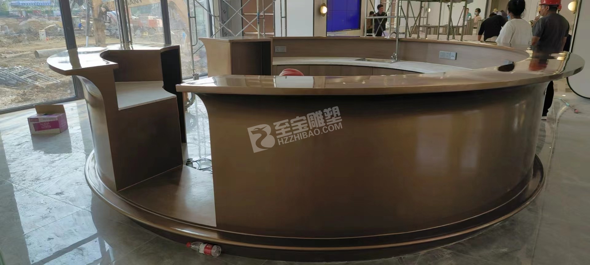 銅陵銅官區(qū)城投太學(xué)里營(yíng)銷(xiāo)中心電鍍不銹鋼水吧臺(tái)雕塑