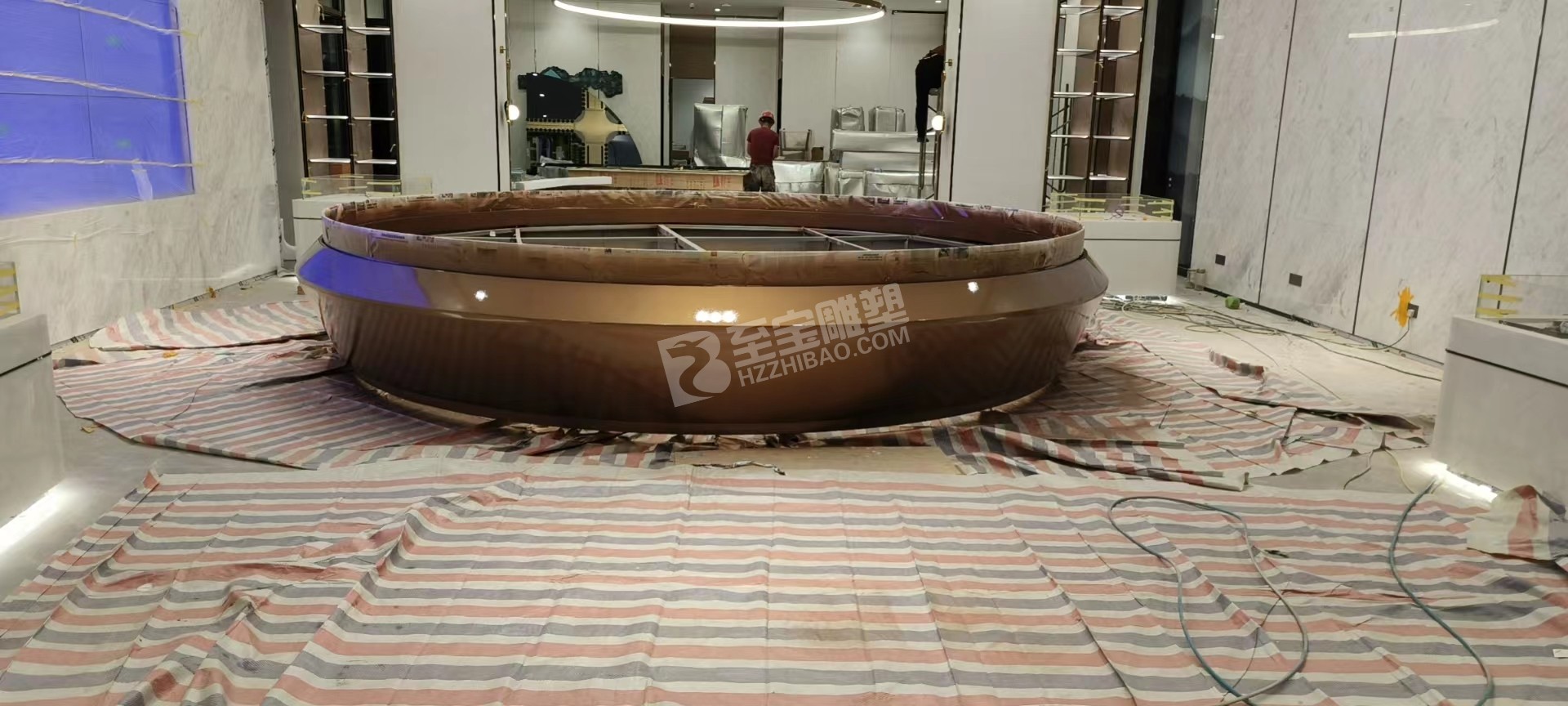 銅陵銅官區(qū)城投太學(xué)里營(yíng)銷(xiāo)中心電鍍不銹鋼水吧臺(tái)雕塑